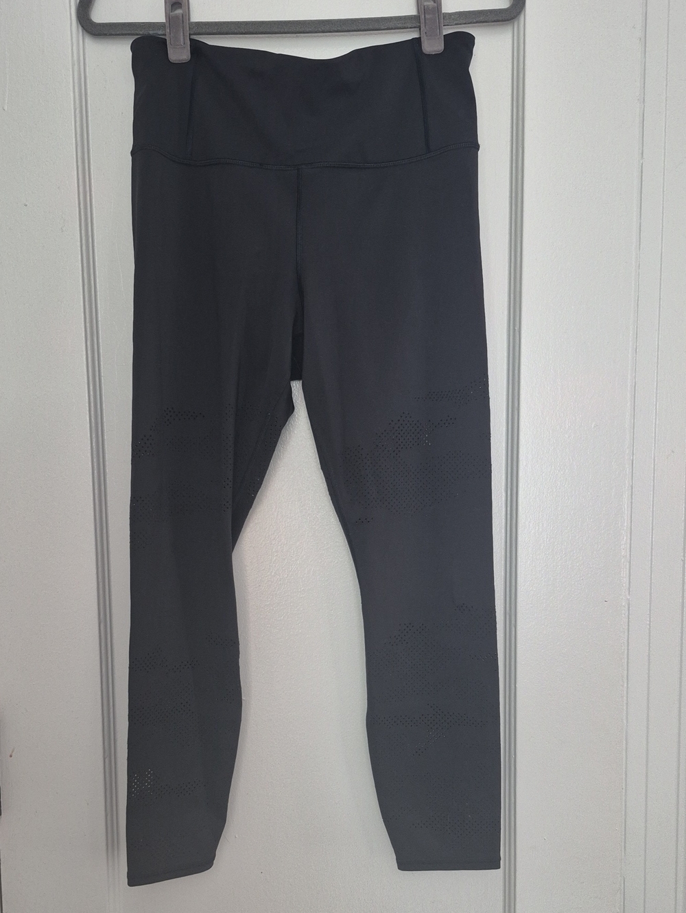 Athleta Persistence Camo Laser Cut 7/8 Tight Powerlift Black
